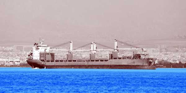 Oil Prices Dip as U.S. Meets with Houthis